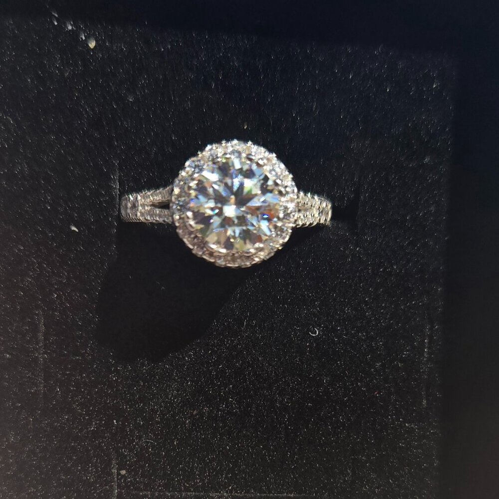 GRA Certified 2ct White Moissanite Diamond Ring